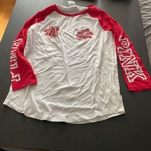VS PINK Christmas tee